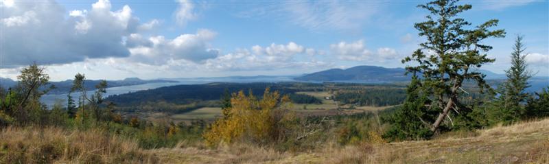 Panorama view from the top of Guemes Mountain